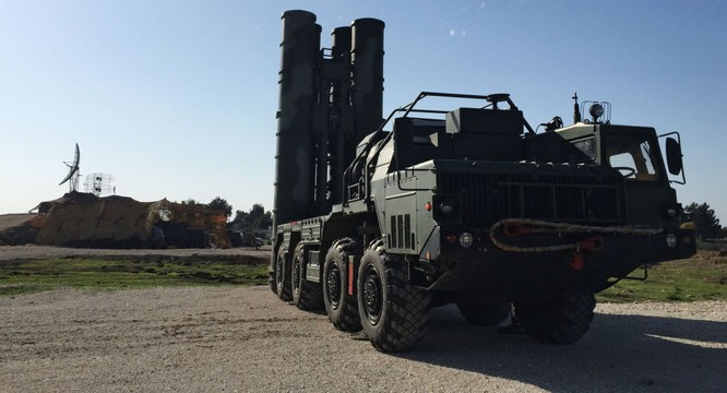 Nga đã chuyển giao các hệ thống tên lửa S-300 cho đồng minh Iran