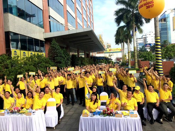 Nam A Bank thu hút hơn 26.000 lượt khách trong ngày hội bán hàng ảnh 1