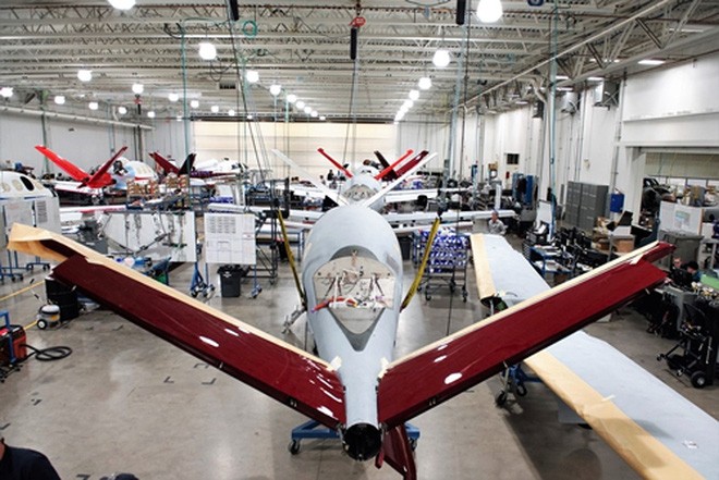 Theo Business Insider, trong năm 2017, Cirrus sẽ lắp ráp khoảng 40 chiếc Vision Jet và dự kiến nâng lên 100-125 chiếc mỗi năm trong tương lai gần. Theo Business Insider, trong năm 2017, Cirrus sẽ lắp ráp khoảng 40 chiếc Vision Jet và dự kiến nâng lên 100-125 chiếc mỗi năm trong tương lai gần.