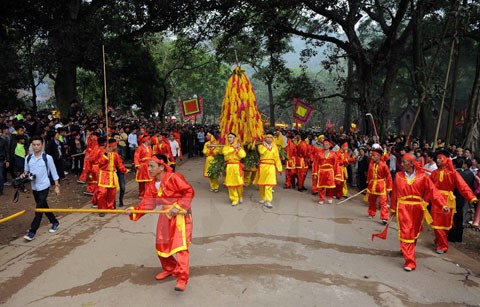 7 lễ hội tâm linh ngay gần Hà Nội không thể bỏ qua trong dịp Tết Nguyên đán ảnh 7