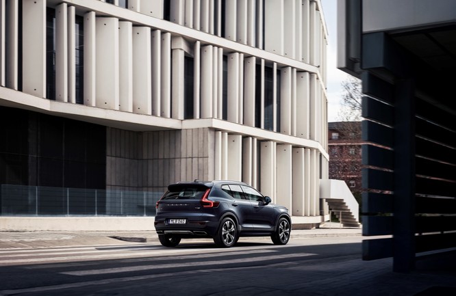 Volvo ra mắt động cơ 3 xi-lanh, áp dụng trước tiên cho XC40 ảnh 2