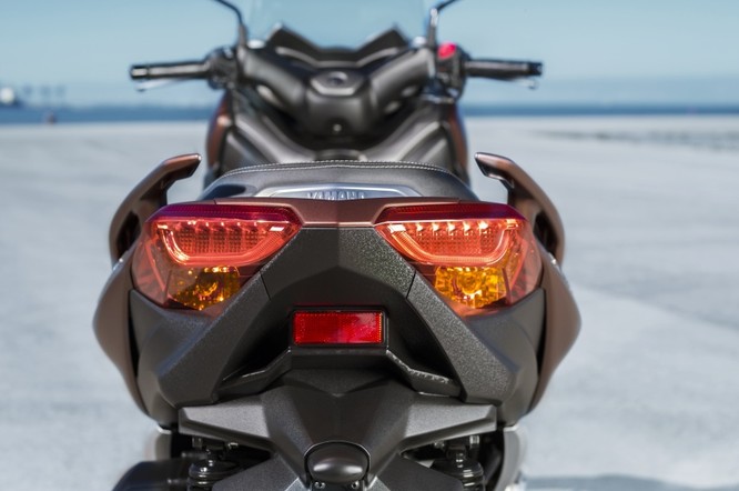 Yamaha X-Max 250 2018 chính thức có giá bán từ 145 triệu đồng ảnh 22