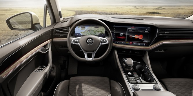 Nội thất của VW Touareg 2019 được hãng gọi với cái tên