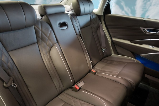 Có gì mới trên Kia K900 2019? ảnh 15