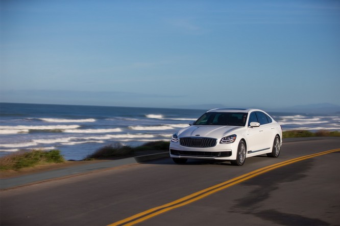Có gì mới trên Kia K900 2019? ảnh 6