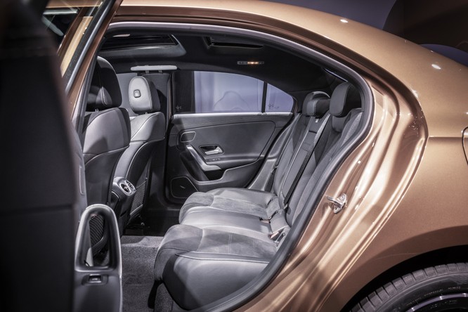 Mercedes-Benz A-Class có thêm bản Sedan, chỉ bán tại Trung Quốc ảnh 15