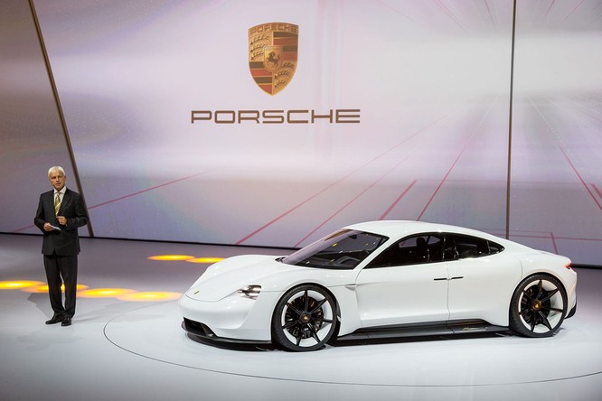 Porsche chính thức tham gia vào giải đua Formula E từ 2019 ảnh 2