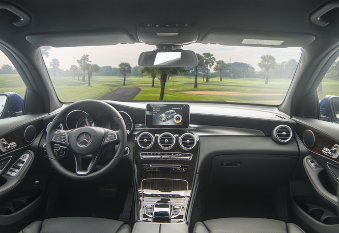 Mercedes-Benz GLC 200 chốt giá bán 1,684 tỷ đồng ảnh 1