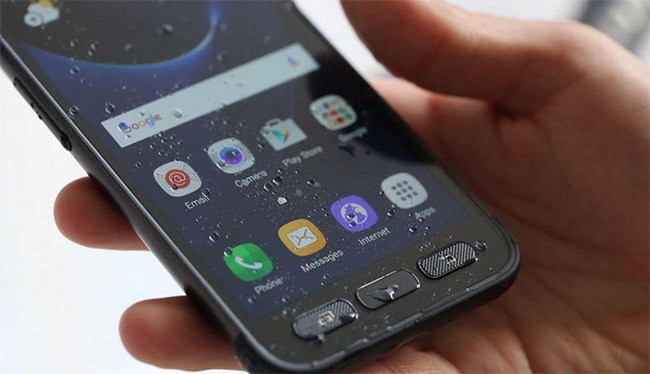 5 mẫu smartphone kháng nước ấn tượng nhất 2017 ảnh 4