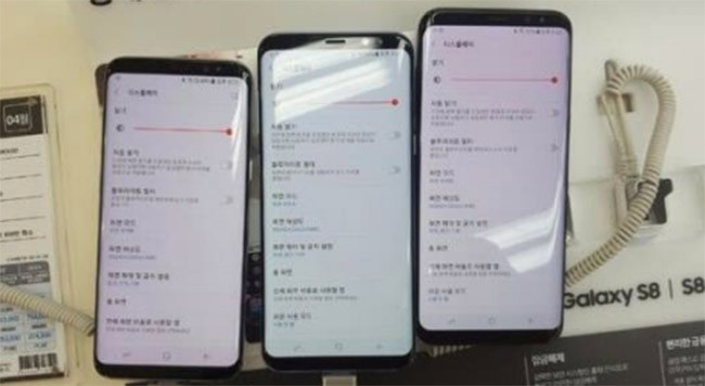 Người dùng than phiền màn hình Galaxy S8 bị ám đỏ ảnh 1
