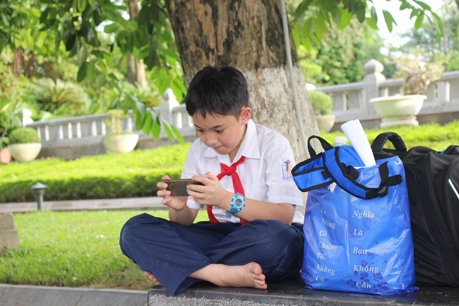 Ngạc nhiên vì có wifi “chùa” quanh hồ Hoàn Kiếm ảnh 8
