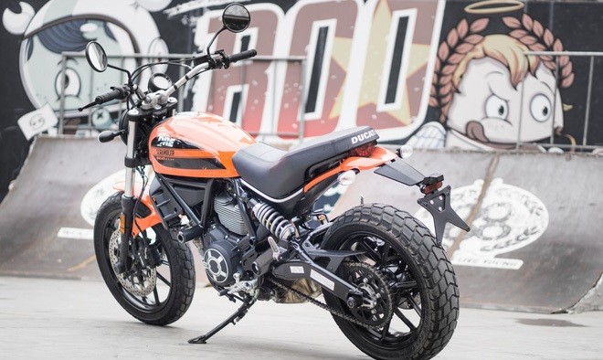 Ducati Scrambler Sixty2: Công tử đô thành ảnh 1