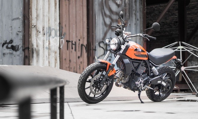 Ducati Scrambler Sixty2: Công tử đô thành ảnh 2