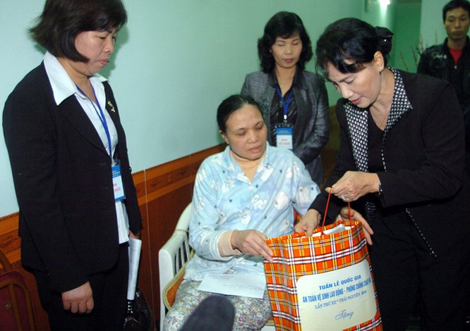Tân Chủ tịch Quốc hội Nguyễn Thị Kim Ngân: Lãnh đạo quyết đoán, chính khách sắc sảo ảnh 1