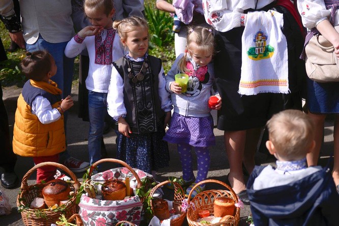 Bị nghi bỏ trốn, cựu Thủ tướng Ukraine lần đầu xuất hiện ảnh 4
