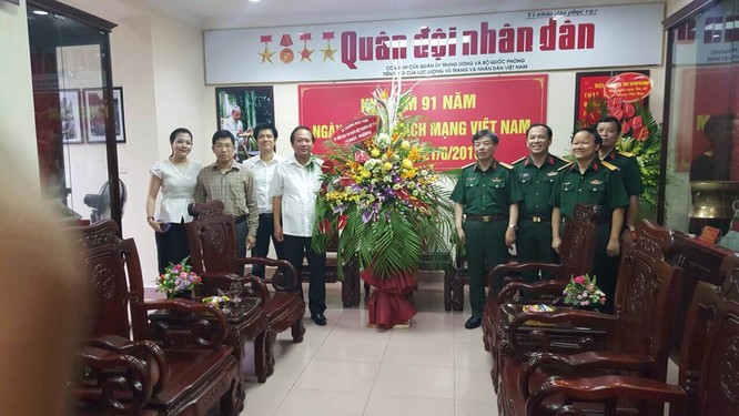 Sôi nổi nhiều hoạt động kỷ niệm ngày truyền thống ngành TT&TT ảnh 2
