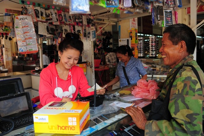Doanh thu lũy kế liên doanh Viettel tại Lào cán mốc 1 tỷ USD ảnh 1