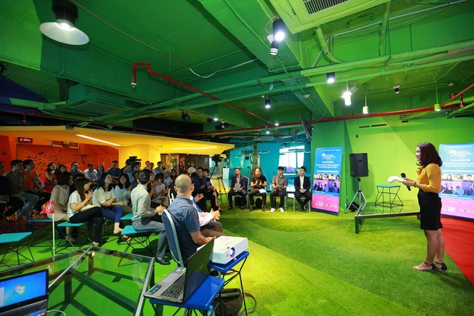 Talkshow “Khởi nghiệp trong ngành nội dung giải trí số” vừa được Hiệp hội Internet Việt Nam chủ trì tổ chức tại Hanoi Creative City (Ảnh VIA cung cấp)