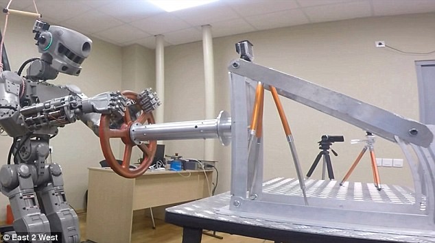 Choáng với các Robot Nga chuẩn bị chinh phục mặt trăng ảnh 5
