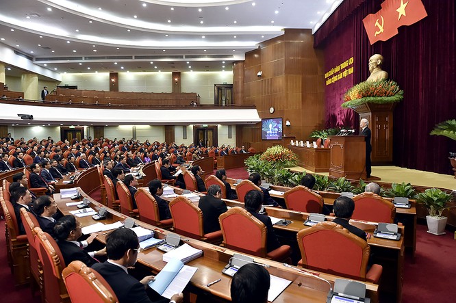 Từng bước thực hiện bố trí bí thư cấp tỉnh, huyện không là người địa phương ảnh 1