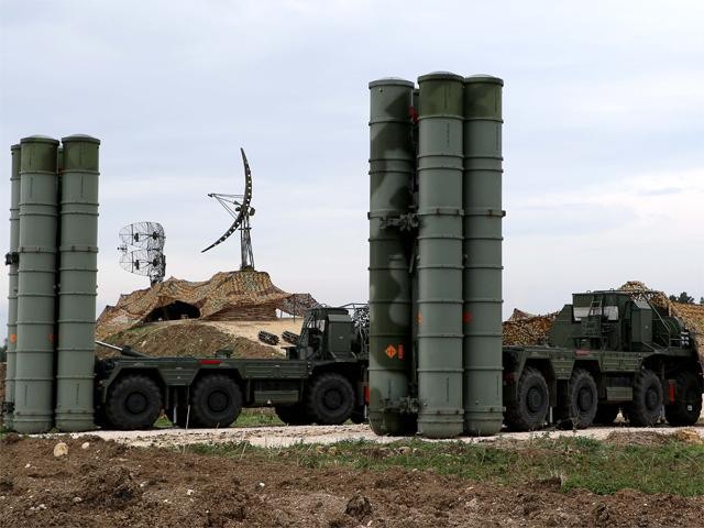 Ấn Độ đột ngột hoãn mua tên lửa phòng không S-400 của Nga ảnh 1