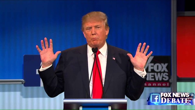 Đội của bà Hillary Clinton tố ông Trump nói dối 58 lần trong 90 phút ảnh 2