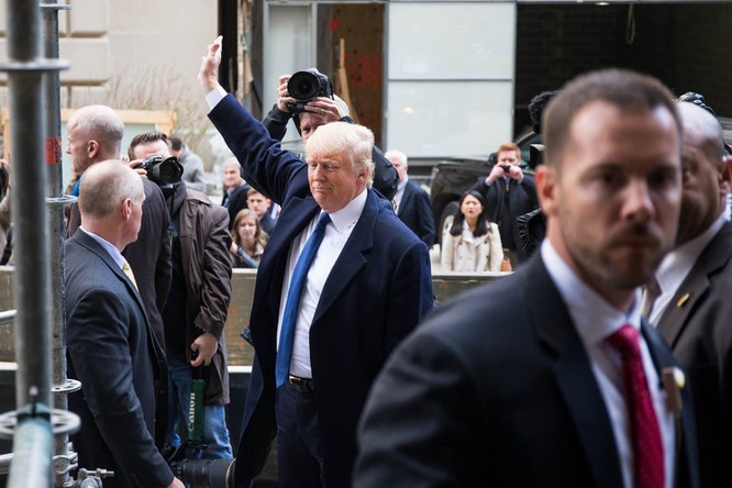 Donald Trump quyết định gặp gỡ ban biên tập báo New York Times ảnh 1