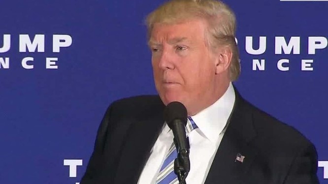 Ông Trump