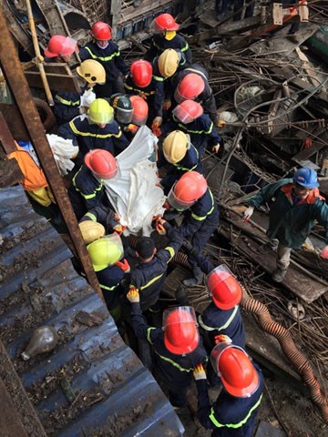 Hiện trường vụ sập giàn giáo thảm khốc khiến 13 công nhân tử vong tại chỗ, 28 người bị thương tại công trường Formosa tối ngày 25/3