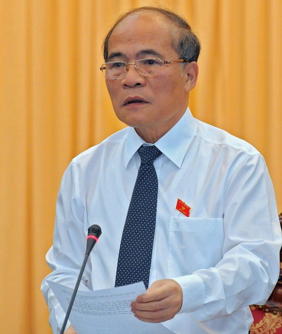 Chủ tịch Quốc hội Nguyễn Sinh Hùng