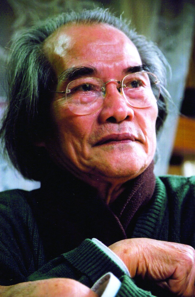 Chân dung nhà văn Sơn Tùng