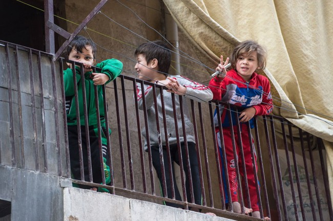 Cuộc sống trong làn đạn ở Aleppo ảnh 3