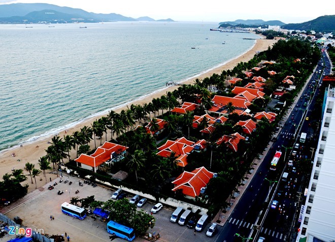 Tháo dỡ hàng loạt công trình chắn tầm nhìn biển Nha Trang ảnh 1