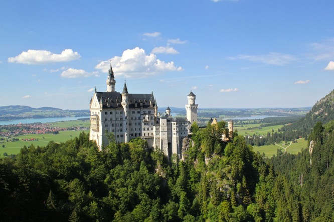 Lâu đài Neuschwanstein của Đức