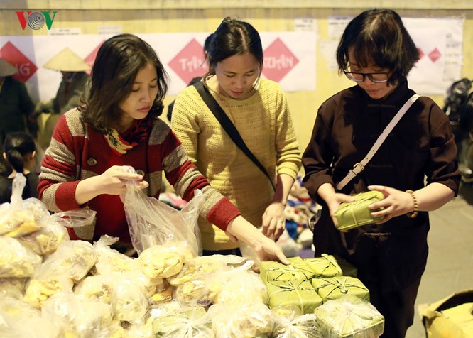 Những chiếc bánh chưng ấm tình người ngày giáp Tết Đinh Dậu ảnh 5