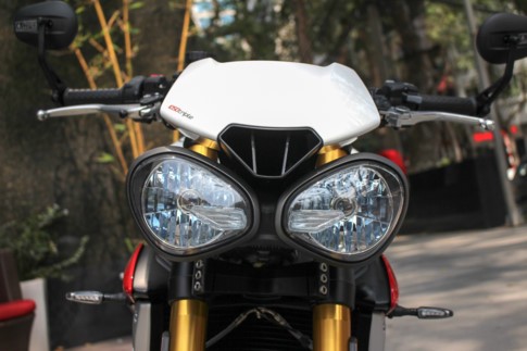 ‘Chiến binh đường phố’ Triumph Speed Triple R 2017 về Việt Nam ảnh 3