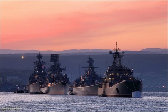 Nga dựng pháo đài thép tại Crimea, NATO và Ukraine phấp phỏng ảnh 1
