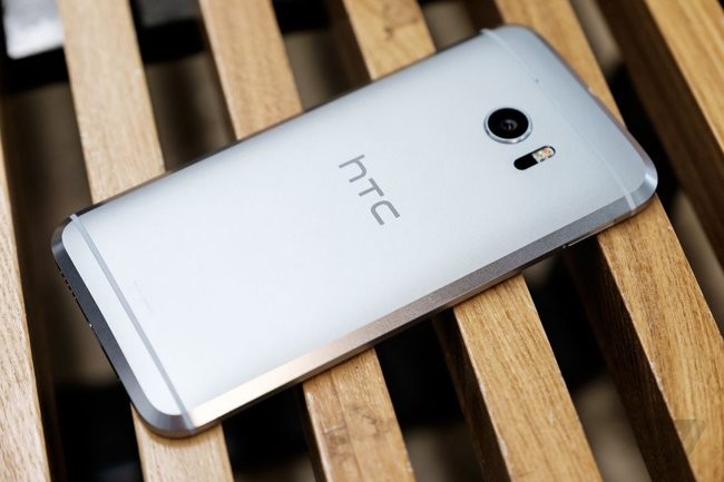 Trên tay chiếc HTC 10 thiết kế cực nam tính ảnh 6