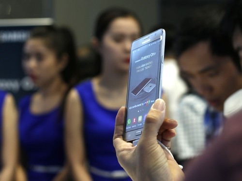 Điện thoại Samsung Galaxy On7 giá 3,99 triệu đồng ảnh 3
