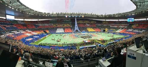 Lễ khai mạc EURO 2016 ngắn ngọn, ngập tràn màu sắc và âm thanh ảnh 19