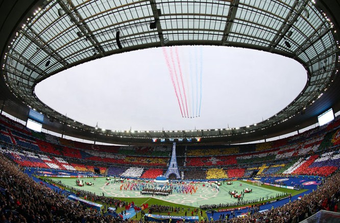Lễ khai mạc EURO 2016 ngắn ngọn, ngập tràn màu sắc và âm thanh ảnh 2