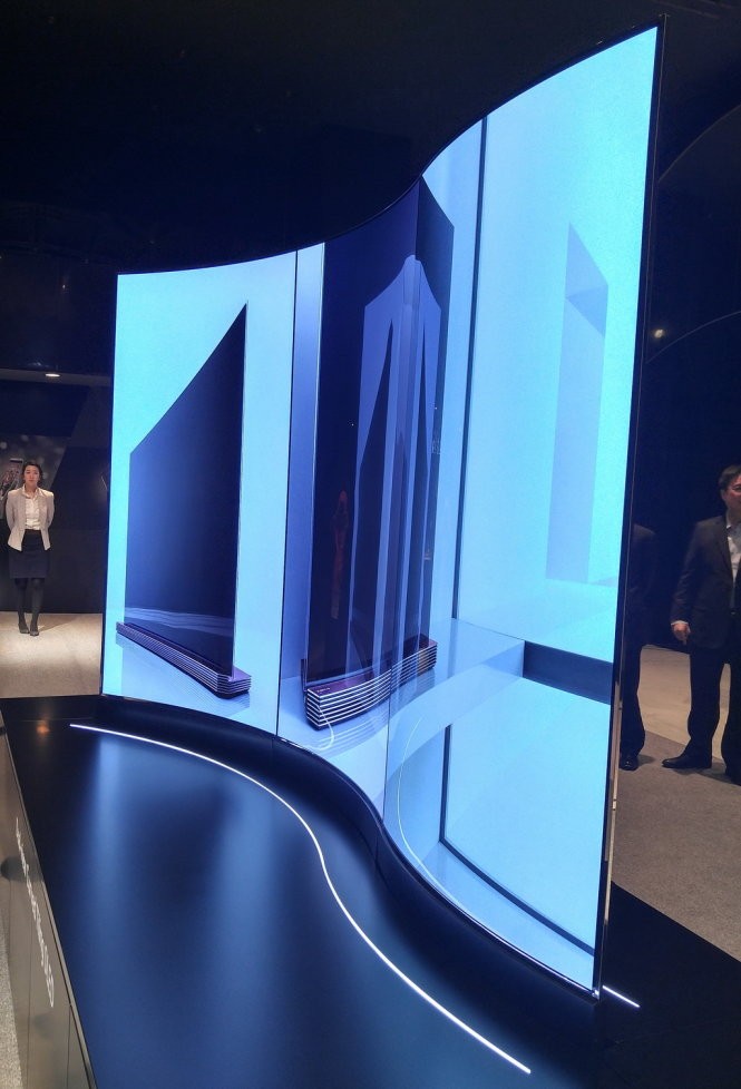 Tivi màn hình cong uốn lượn tại LG InnoFest 2016 ảnh 3