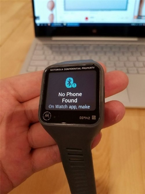 Motorola sắp ra mắt smartwatch mặt vuông ảnh 5