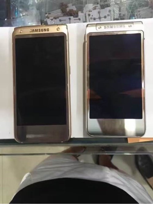 Smartphone nắp gập cao cấp của Samsung sắp ra mắt ảnh 4