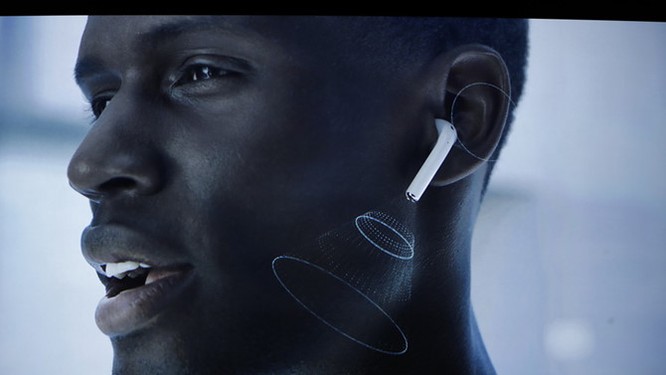 Tại sao Apple chưa bán ra tai nghe Bluetooth Airpods? ảnh 1