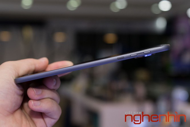 Xem kỹ smartphone Moto Z vừa lên kệ Việt giá 16 triệu ảnh 4