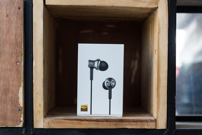 Mở hộp tai nghe Xiaomi Piston Pro giá 750.000VND ảnh 1