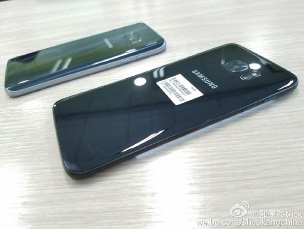 Samsung Galaxy S7 Edge bản đen bóng bất ngờ lộ diện ảnh 2