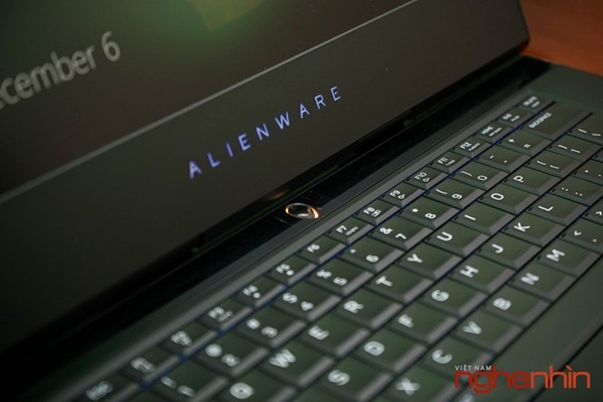 Cận cảnh Gaming Laptop Alienware 15 R3 2017 ảnh 8