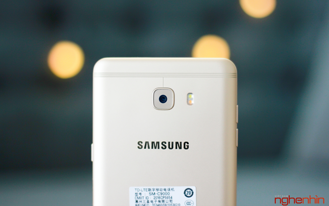 Khui hộp Galaxy C9 Pro: RAM 6GB, pin 4000mAh, selfie 16MP ảnh 3